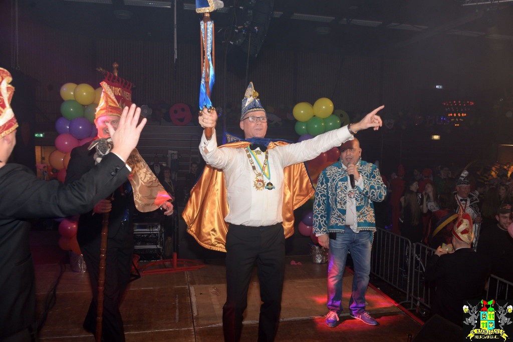 ../Images/Het Opwarmbal 327.jpg